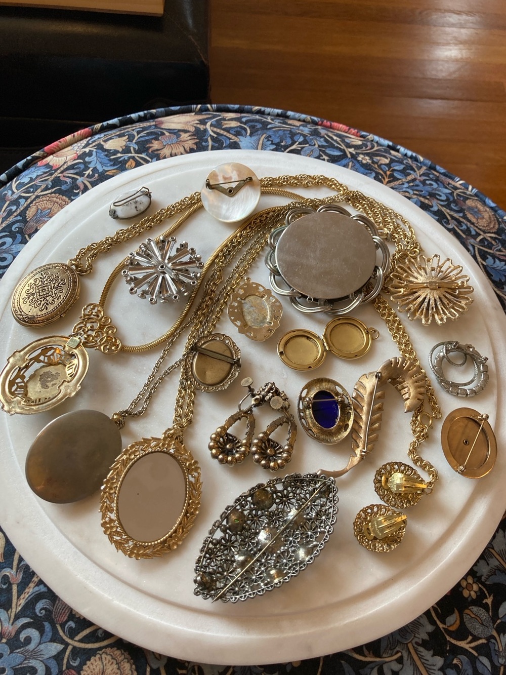 Vintage, Mid-Century & Art Deco Costume Jewelry Lot - Picture 9 of 12